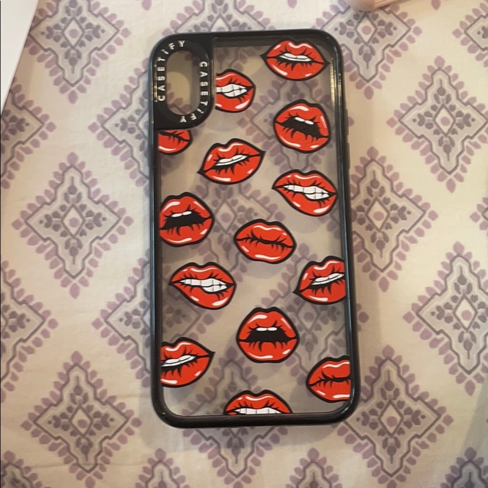 iPhone lips case XS